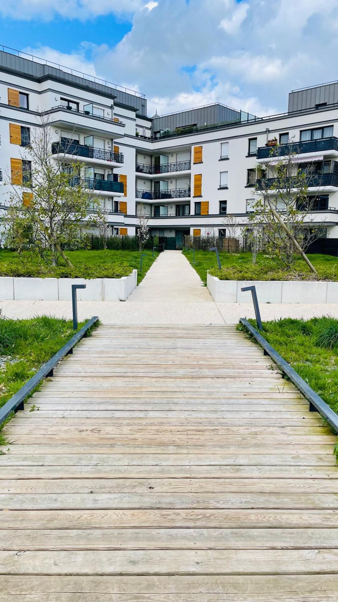 Le Lion D'Or - Parking - Netflix - Wifi - Nerf Apartment บุสซี-แซ็ง-ฌอร์ฌ ภายนอก รูปภาพ