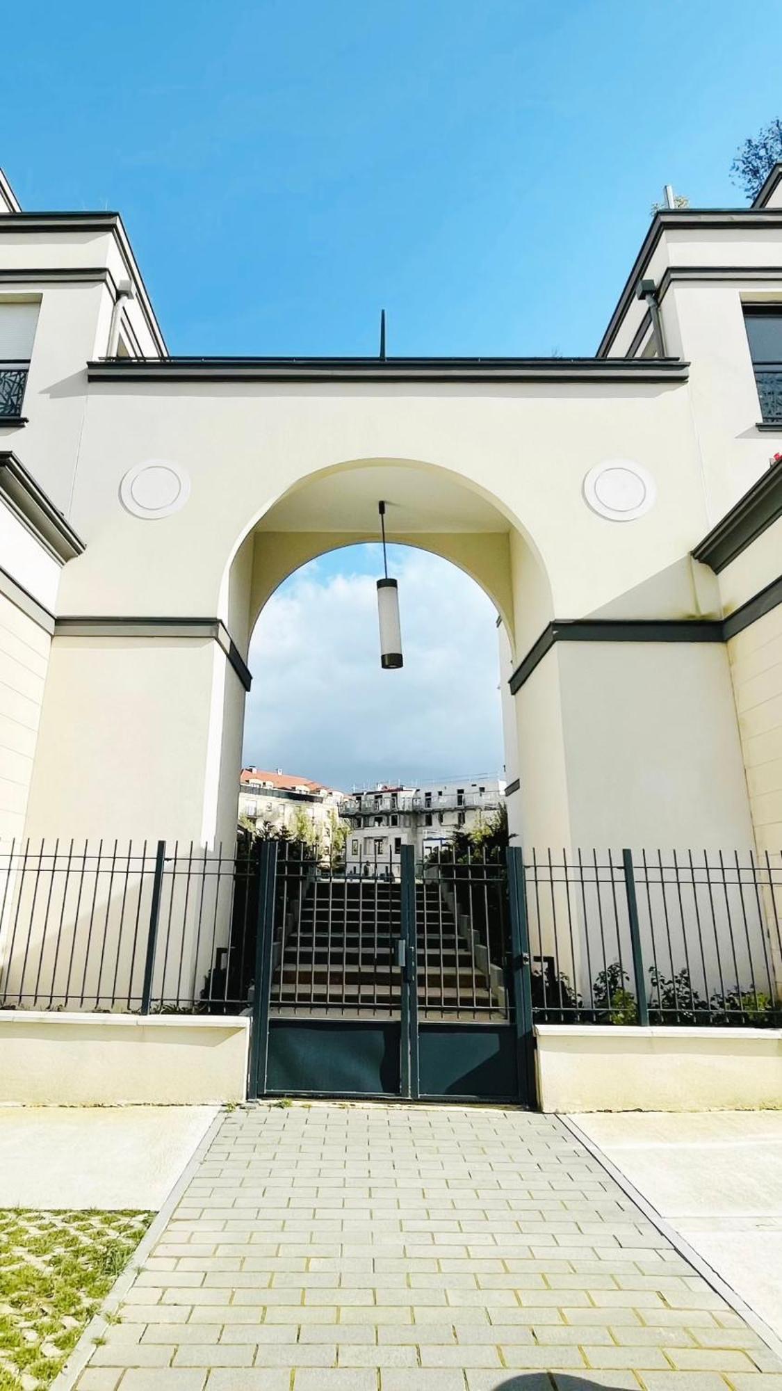 Le Lion D'Or - Parking - Netflix - Wifi - Nerf Apartment บุสซี-แซ็ง-ฌอร์ฌ ภายนอก รูปภาพ