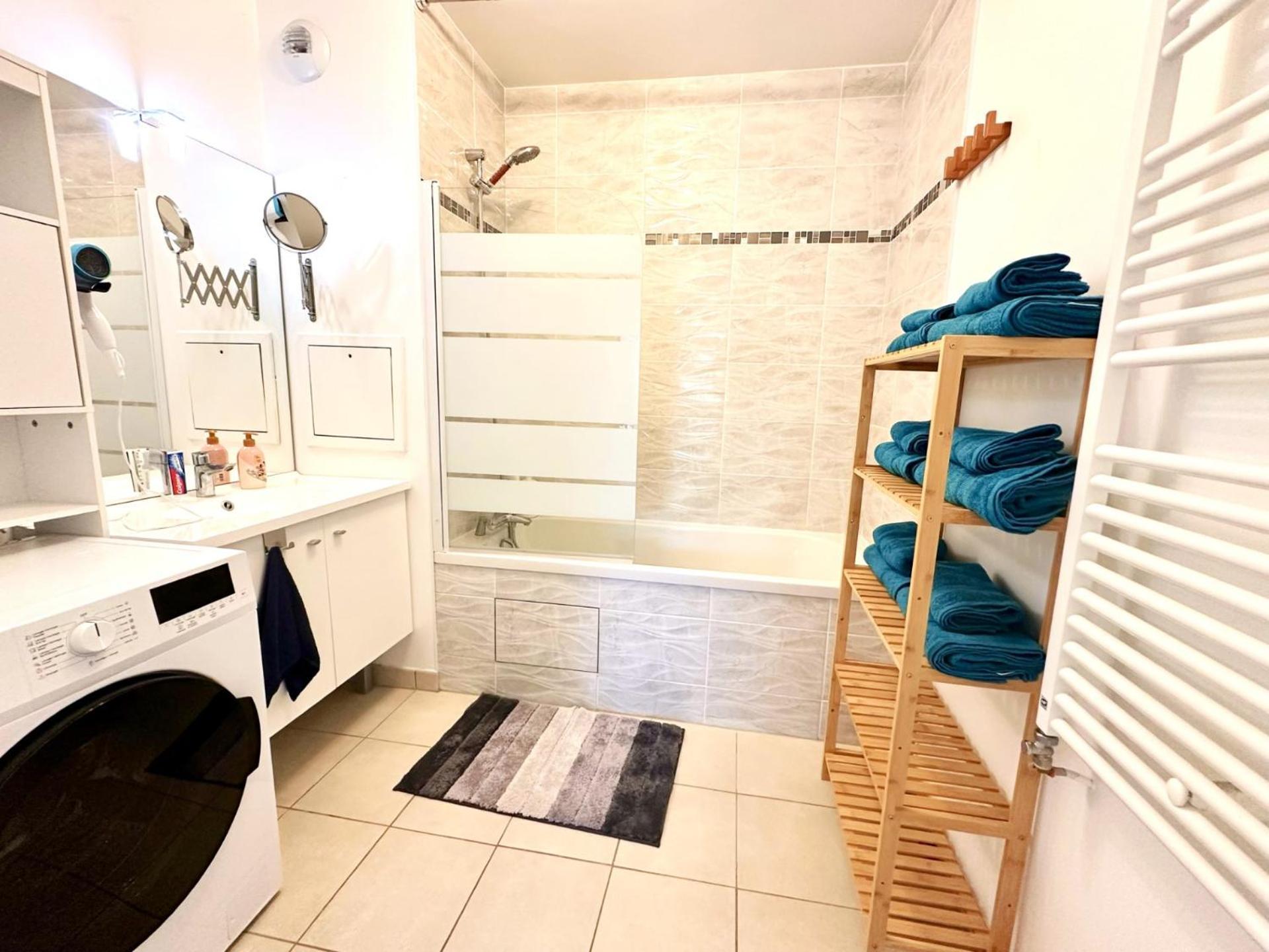 Le Lion D'Or - Parking - Netflix - Wifi - Nerf Apartment บุสซี-แซ็ง-ฌอร์ฌ ภายนอก รูปภาพ