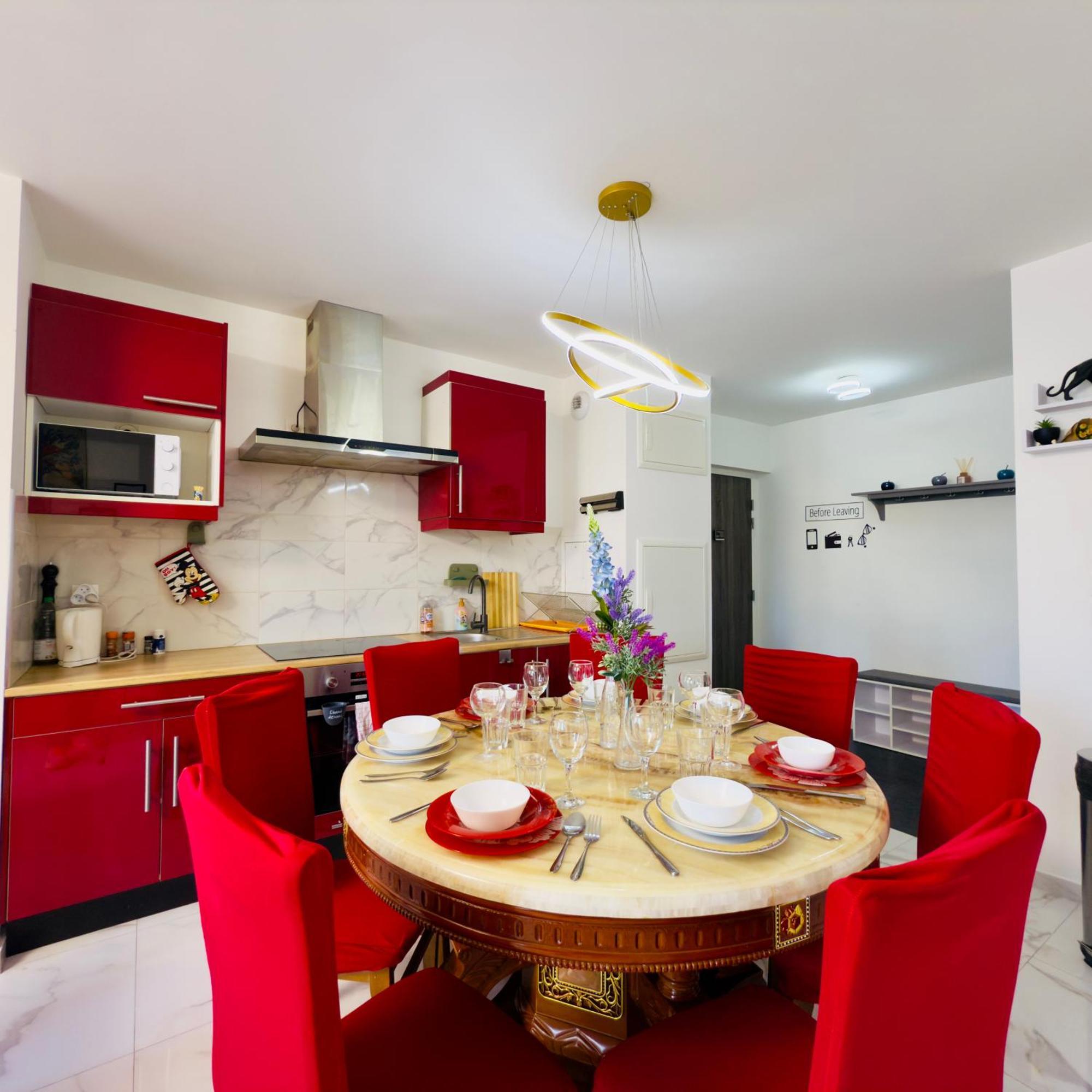 Le Lion D'Or - Parking - Netflix - Wifi - Nerf Apartment บุสซี-แซ็ง-ฌอร์ฌ ภายนอก รูปภาพ